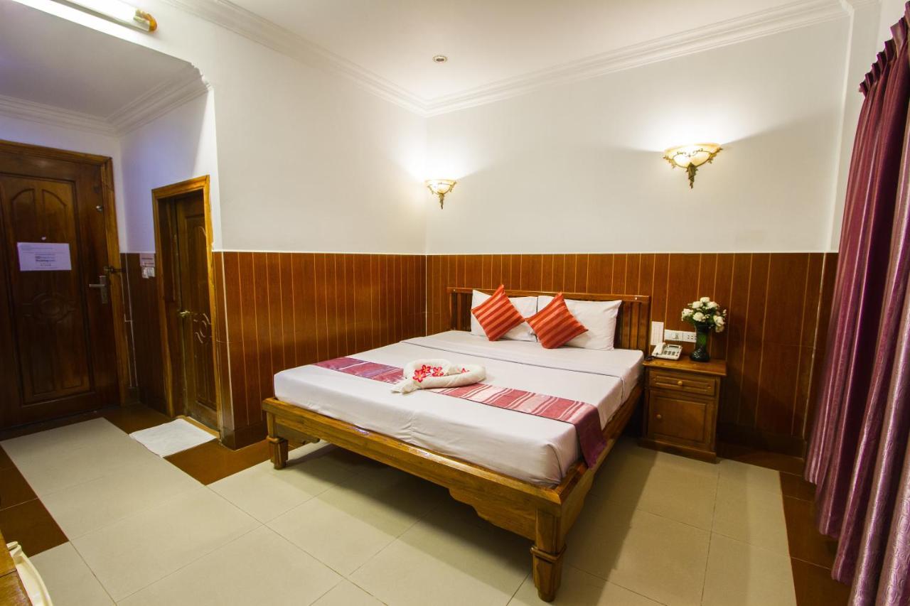 Botoum Hotel Sisophon Екстериор снимка