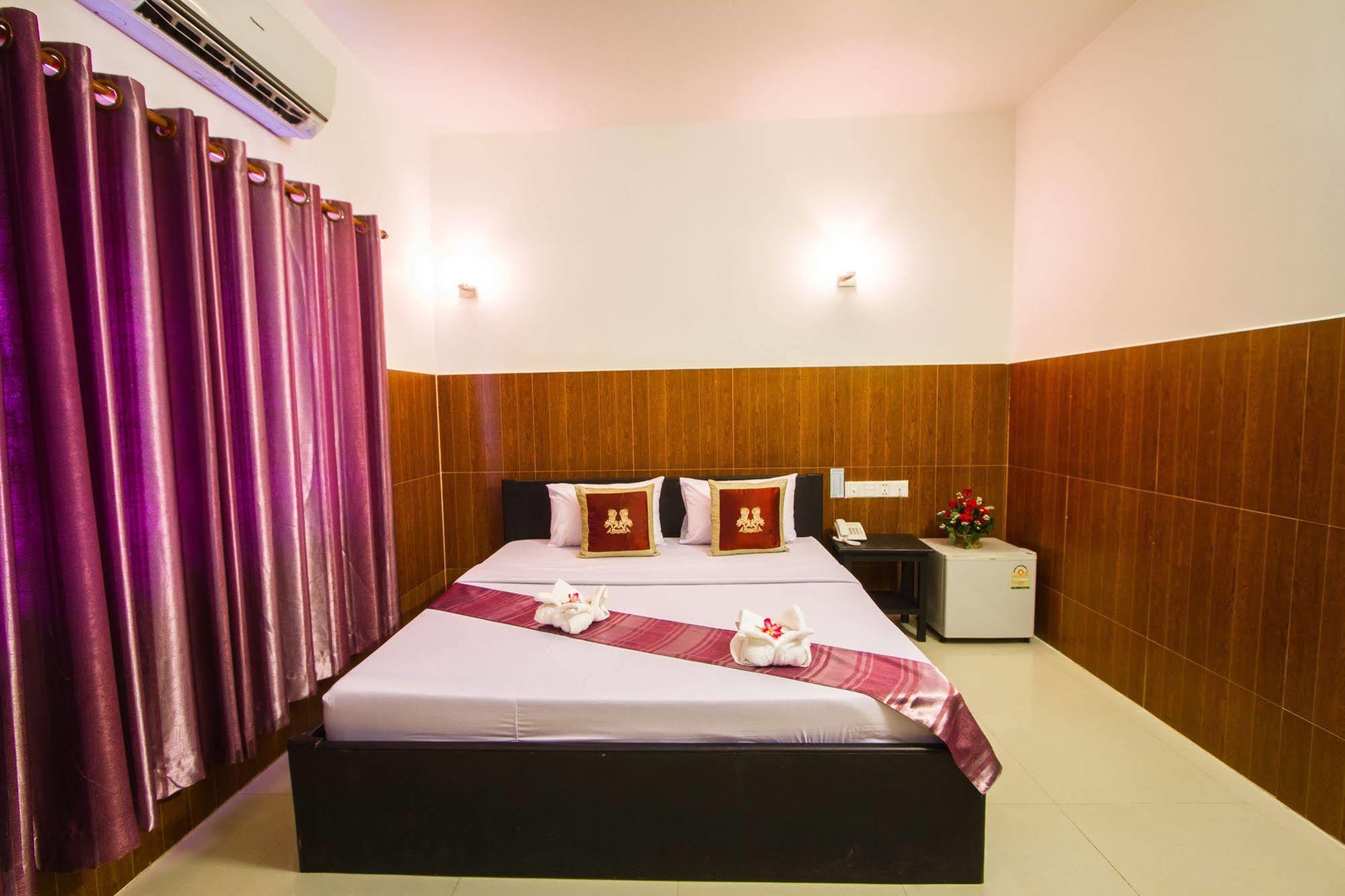 Botoum Hotel Sisophon Екстериор снимка